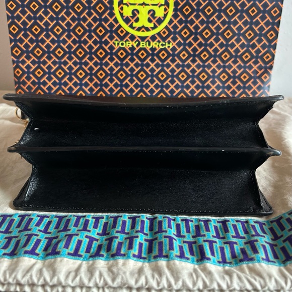 Tory Burch Robinson - Picture 8 of 8